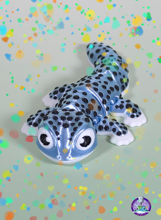 Gecko silk blue black spots