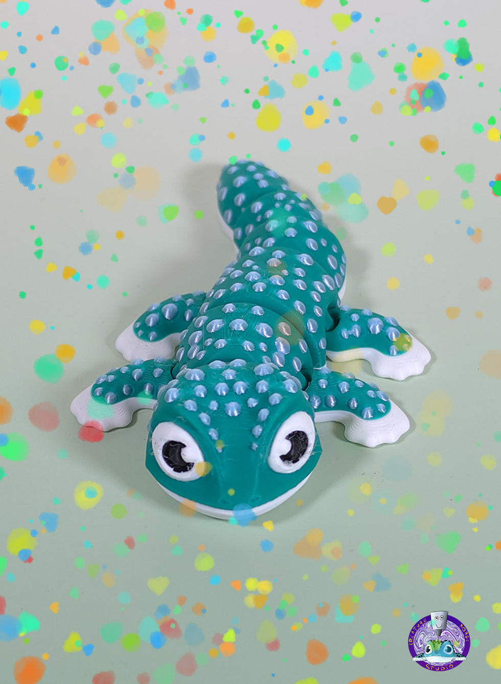 Gecko grass green silk blue spots